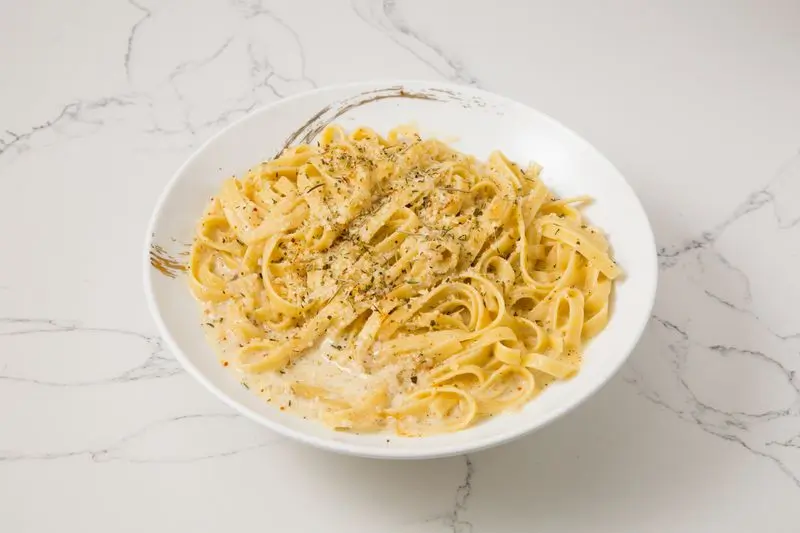 Fettuccine Alfredo at Pronto Pasta & More Italian Restaurant in New York